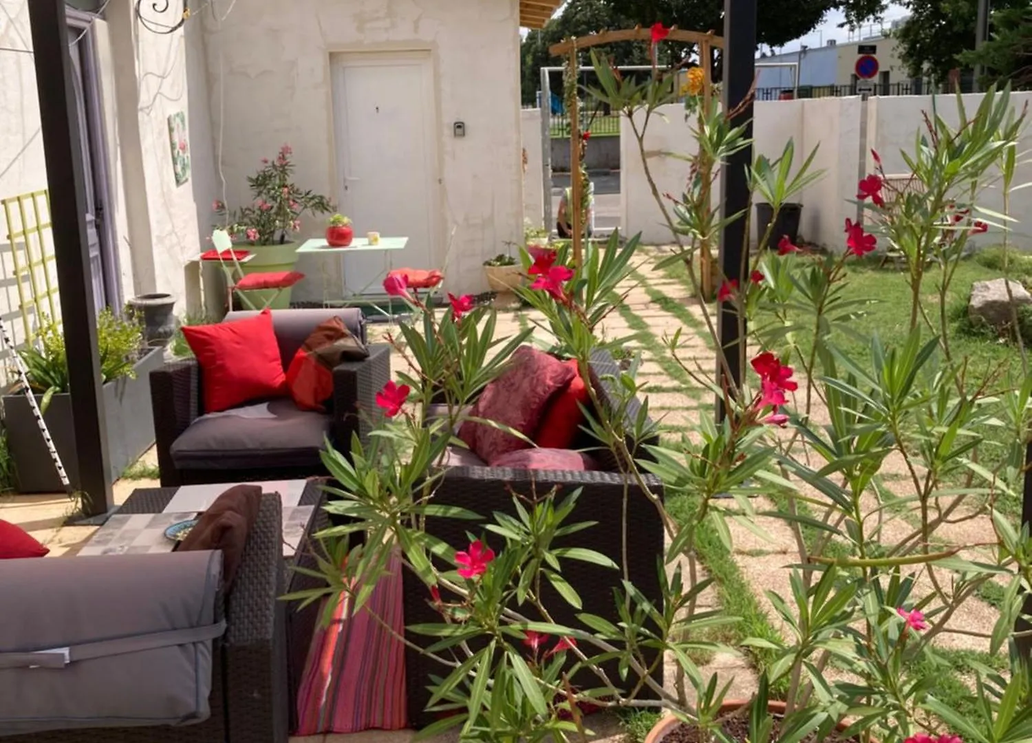 Studio Garden And Serenity, Near Eurexpo And Groupamastadium Saint-Priest  0*, Saint-Priest (Rhone) Frankrig