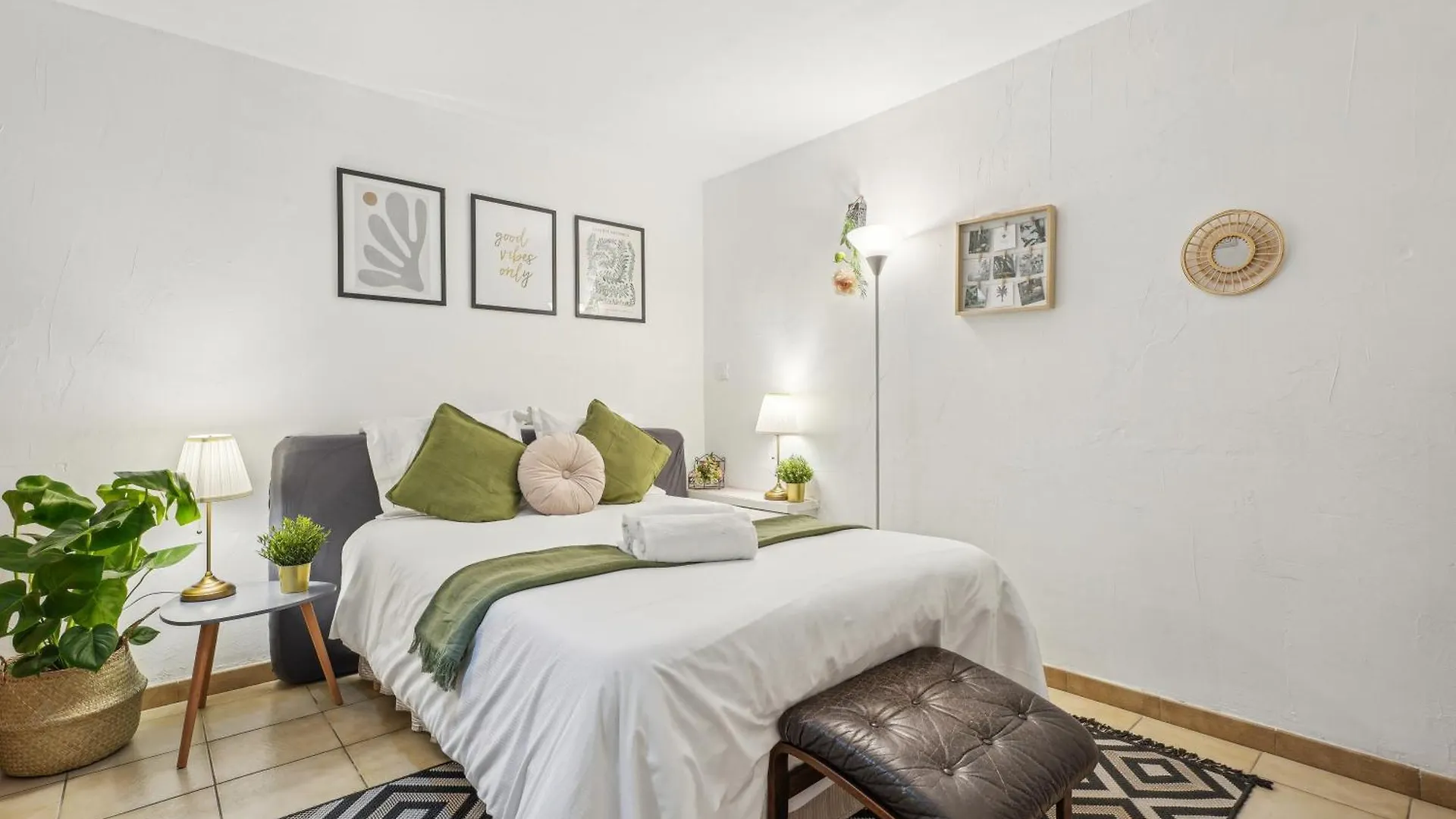 Lejlighed Studio Garden And Serenity, Near Eurexpo And Groupamastadium Saint-Priest