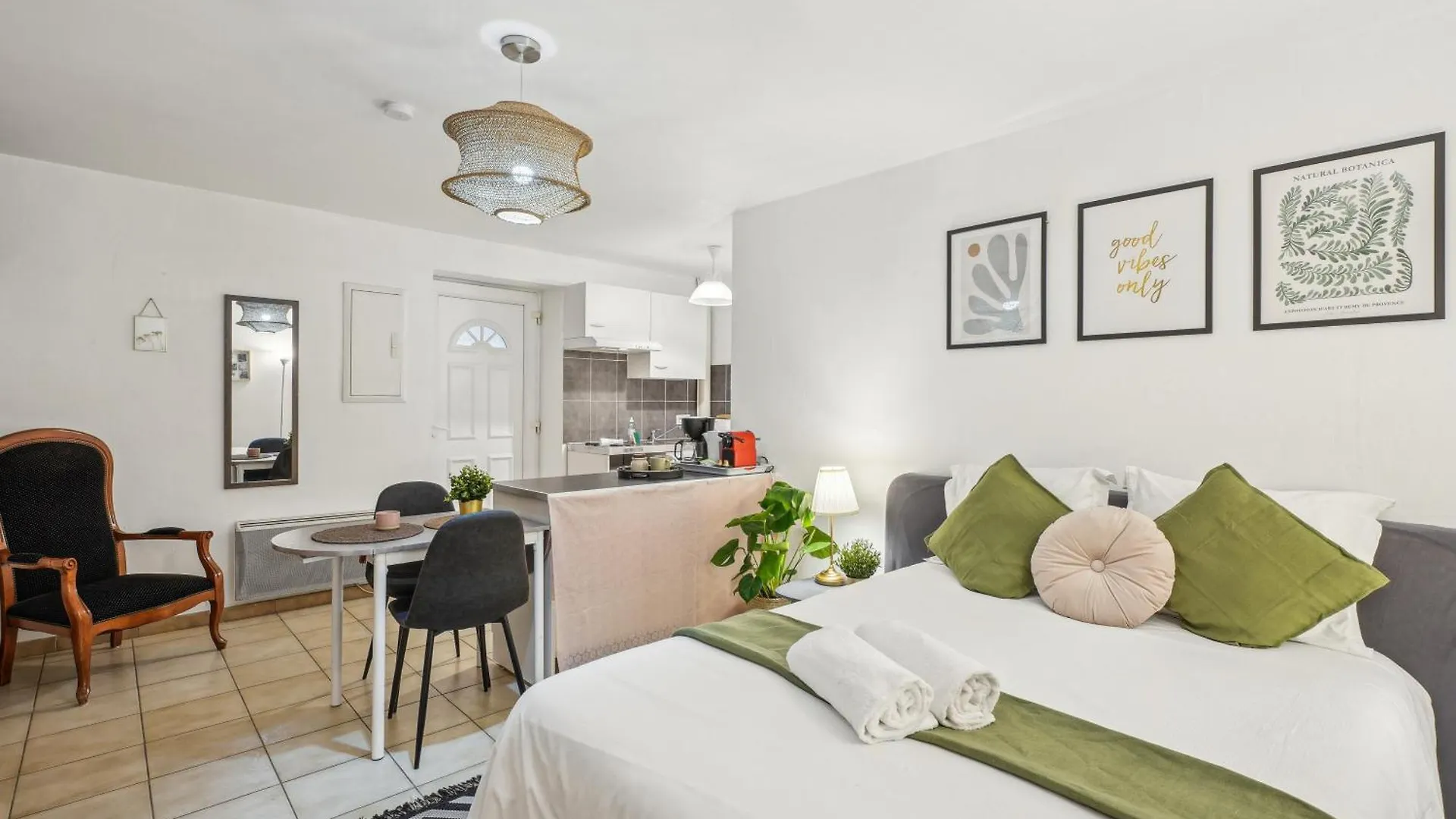 Studio Garden And Serenity, Near Eurexpo And Groupamastadium Saint-Priest