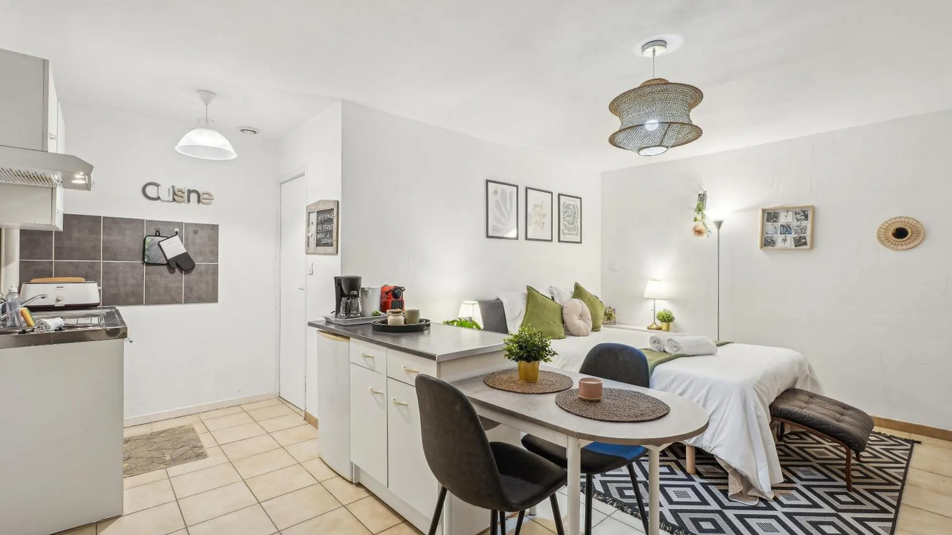 Studio Garden And Serenity, Near Eurexpo And Groupamastadium Saint-Priest